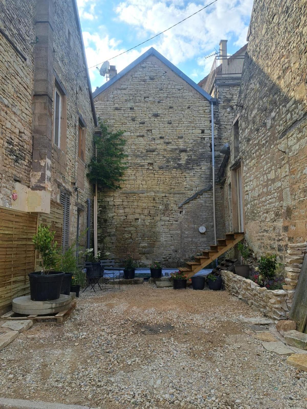 Le Logis Sereinite Annay-sur-Serein Exterior photo